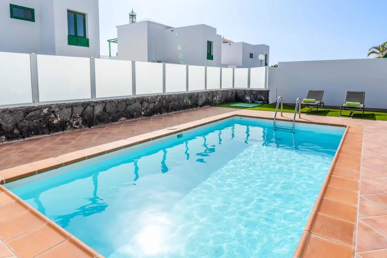 Villa Guelde Playa Blanca  Spain